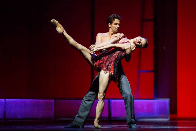 Heather Ogden and Guillaume  Côté,  The National Ballet of Canada’s production of Carmen Photo by Bruce Zinger (2)